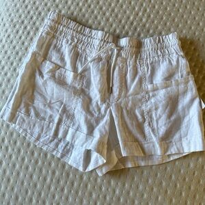 Athleta Women's White Cargo Shorts